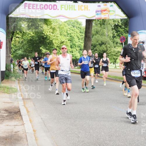 29.06.2025 - hella hamburg halbmarathon MichiJ http://msf.ph/oto/8357414 29.06.2025 10:42:10 Zwischen KM18-KM19 1506, 2252, 3177, 3652, 3861, 5021, 6082, 6084, 6433, 6569, 7221, 11499, 13470, 14818, 15184, 15484, 15854, 16521, 16527 meine-sportfotos.de