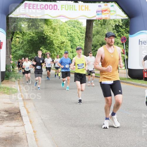 29.06.2025 - hella hamburg halbmarathon MichiJ http://msf.ph/oto/8357555 29.06.2025 10:42:12 Zwischen KM18-KM19 2252, 2612, 3177, 3861, 5021, 6082, 6084, 6433, 6569, 8863, 11499, 11568, 13470, 14818, 14845, 15184, 15484, 15854, 16327, 16521, 16527 meine-sportfotos.de
