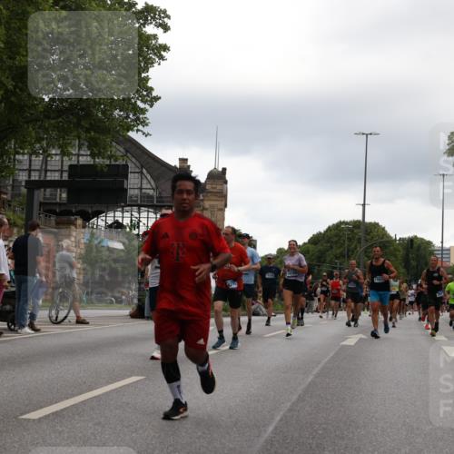 29.06.2025 - hella hamburg halbmarathon Yannick Fuchs http://msf.ph/oto/8357569 29.06.2025 10:53:05 20KM 1285, 1642, 1946, 1951, 2006, 2027, 2348, 2584, 2677, 2855, 2957, 2978, 3181, 3983, 4088, 4592, 5084, 5347, 5633, 6202, 6208, 6636, 6997, 7031, 7223, 7476, 8290, 8929, 9655, 10036, 10759, 10943, 11938, 12633, 13407, 13583, 14375, 14567, 14631, 14902, 14914, 14965, 15232, 15240, 15263, 15284, 15824, 16160, 16341, 16563, 16910, 17017, 17346, 17503, 17630, 18112, 18153, 18232, 18266, 18327, 18954, 19015, 19160 meine-sportfotos.de