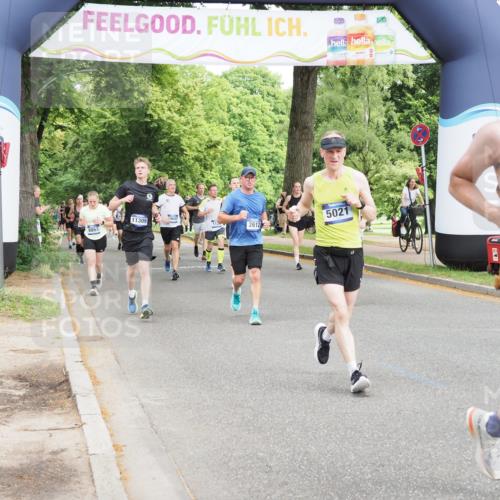 29.06.2025 - hella hamburg halbmarathon MichiJ http://msf.ph/oto/8357574 29.06.2025 10:42:12 Zwischen KM18-KM19 2252, 2612, 3177, 3861, 5021, 6082, 6084, 6433, 6569, 8863, 11499, 11568, 13470, 14818, 14845, 15184, 15484, 15854, 16327, 16521, 16527 meine-sportfotos.de