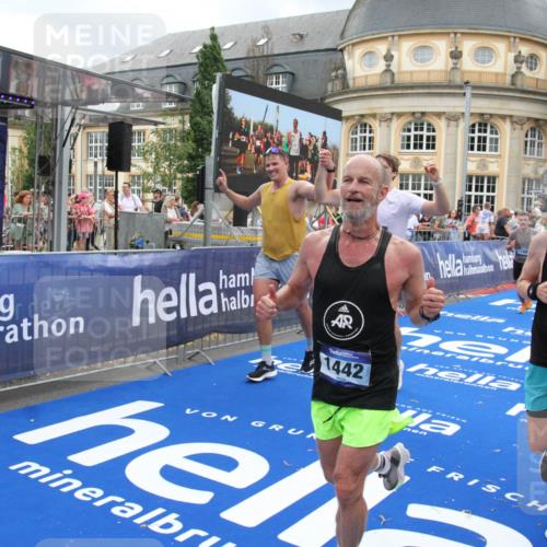 29.06.2025 - hella hamburg halbmarathon Michael Strokosch http://msf.ph/oto/8357651 29.06.2025 10:54:30 Ziel 1442, 3426, 3794, 4635, 4868, 6511, 6512, 7129, 8772, 11009, 11797, 11799, 12321, 12362, 15146, 16327, 19067 meine-sportfotos.de