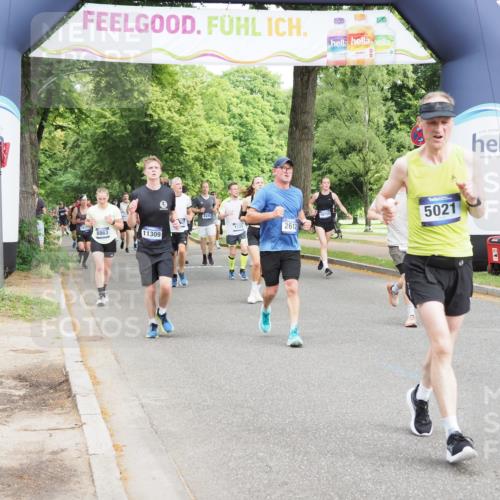 29.06.2025 - hella hamburg halbmarathon MichiJ http://msf.ph/oto/8357665 29.06.2025 10:42:13 Zwischen KM18-KM19 2252, 2612, 3177, 3861, 5021, 6082, 6084, 6433, 6569, 8863, 9562, 11309, 11499, 11568, 13470, 14818, 14845, 15184, 15484, 15854, 16327, 16521, 16527 meine-sportfotos.de