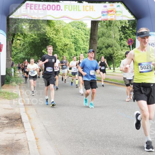 29.06.2025 - hella hamburg halbmarathon MichiJ http://msf.ph/oto/8357679 29.06.2025 10:42:13 Zwischen KM18-KM19 2252, 2612, 3177, 3861, 5021, 6082, 6084, 6433, 6569, 8863, 9562, 11309, 11499, 11568, 13470, 14818, 14845, 15184, 15484, 15854, 16327, 16521, 16527 meine-sportfotos.de