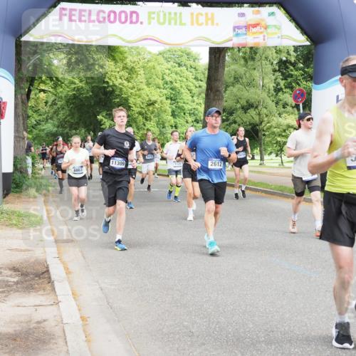 29.06.2025 - hella hamburg halbmarathon MichiJ http://msf.ph/oto/8357689 29.06.2025 10:42:13 Zwischen KM18-KM19 2252, 2612, 3177, 3861, 5021, 6082, 6084, 6433, 6569, 8863, 9562, 11309, 11499, 11568, 13470, 14818, 14845, 15184, 15484, 15854, 16327, 16521, 16527 meine-sportfotos.de