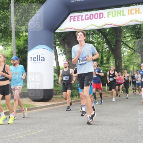 29.06.2025 - hella hamburg halbmarathon KatJ http://msf.ph/oto/8357831 29.06.2025 10:52:11 Zwischen KM18-KM19 1186, 1229, 1885, 2490, 5073, 6706, 7474, 7907 meine-sportfotos.de