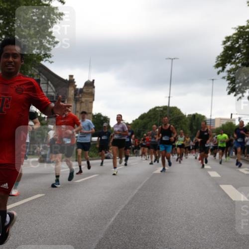 29.06.2025 - hella hamburg halbmarathon Yannick Fuchs http://msf.ph/oto/8358044 29.06.2025 10:53:06 20KM 1285, 1642, 1946, 1951, 2006, 2027, 2348, 2584, 2677, 2855, 2957, 2978, 3181, 3279, 3983, 4088, 4592, 5084, 5347, 5633, 5885, 6202, 6208, 6220, 6636, 6997, 7031, 7223, 7476, 8290, 8929, 9655, 10036, 10759, 10943, 11935, 11938, 12633, 13407, 13583, 14375, 14567, 14631, 14902, 14914, 14965, 15232, 15240, 15263, 15284, 15824, 16160, 16341, 16563, 16910, 17017, 17346, 17503, 17630, 18112, 18153, 18232, 18266, 18327, 18954, 19015, 19160 meine-sportfotos.de
