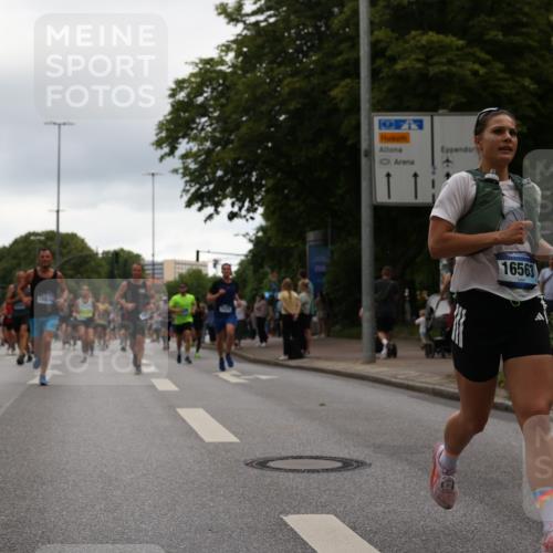 29.06.2025 - hella hamburg halbmarathon Yannick Fuchs http://msf.ph/oto/8358082 29.06.2025 10:53:06 20KM 1285, 1642, 1946, 1951, 2006, 2027, 2348, 2584, 2677, 2855, 2957, 2978, 3181, 3279, 3983, 4088, 4592, 5084, 5347, 5633, 5885, 6202, 6208, 6220, 6636, 6997, 7031, 7223, 7476, 8290, 8929, 9655, 10036, 10759, 10943, 11935, 11938, 12633, 13407, 13583, 14375, 14567, 14631, 14902, 14914, 14965, 15232, 15240, 15263, 15284, 15824, 16160, 16341, 16563, 16910, 17017, 17346, 17503, 17630, 18112, 18153, 18232, 18266, 18327, 18954, 19015, 19160 meine-sportfotos.de