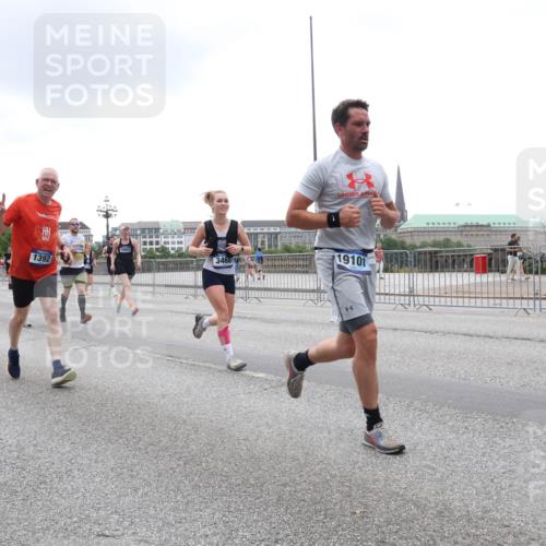 29.06.2025 - hella hamburg halbmarathon Lena Gebhardt http://msf.ph/oto/8358173 29.06.2025 10:48:09 Lombardsbrücke 1392, 15541, 3468, 4, 19101, 1157, 1174, 1175, 1246, 1392, 1618, 1639, 1645, 1701, 1926, 2037, 2163, 2195, 2197, 2418, 2475, 2491, 2545, 2627, 2650, 2704, 2756, 2790, 2909, 2958, 3049, 3320, 3468, 3504, 3679, 3933, 4327, 4588, 4856, 5585, 5781, 5886, 5952, 6143, 7240, 7393, 7394, 7427, 7532, 7916, 8077, 8310, 8521, 8774, 8948, 9356, 9696, 9697, 9775, 9921, 10145, 10658, 10777, 10794, 11548, 11742, 11781, 11909, 12431 meine-sportfotos.de