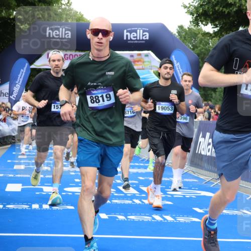 29.06.2025 - hella hamburg halbmarathon Strokosch-Dieckow http://msf.ph/oto/8358474 29.06.2025 10:51:45 Ziel 2396, 2818, 2823, 2880, 4297, 6286, 7224, 8710, 8819, 8856, 9793, 9959, 12224, 14012, 14458, 15427, 15496, 15727, 15831, 15899, 16907, 17682, 17815, 17962, 19020, 19053, 19137 meine-sportfotos.de