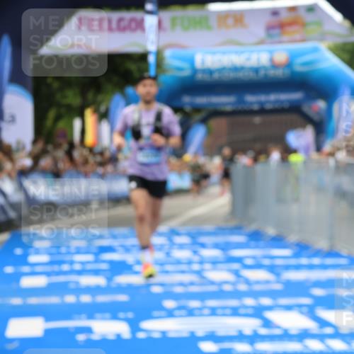 29.06.2025 - hella hamburg halbmarathon Strokosch-Dieckow http://msf.ph/oto/8358627 29.06.2025 10:29:49 Ziel 5308, 13374, 19202 meine-sportfotos.de