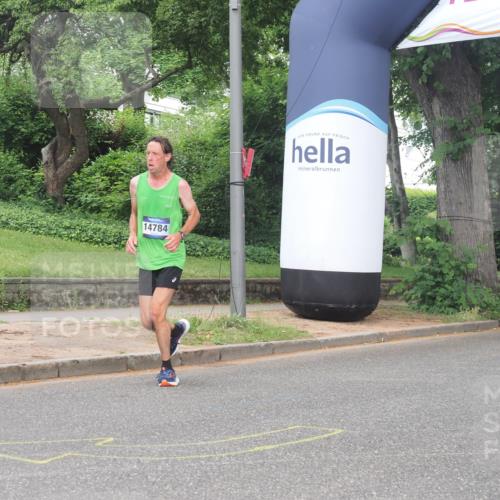 29.06.2025 - hella hamburg halbmarathon KatJ http://msf.ph/oto/8358856 29.06.2025 10:22:16 Zwischen KM18-KM19 7723 meine-sportfotos.de