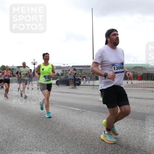 29.06.2025 - hella hamburg halbmarathon Lena Gebhardt http://msf.ph/oto/8358927 29.06.2025 10:39:07 Lombardsbrücke 19139, 1913, 8783, 13060, 56, 1232, 1390, 1451, 1760, 1856, 1883, 2092, 2524, 2534, 2571, 2574, 2693, 2843, 2893, 2998, 3275, 3307, 3353, 3726, 3727, 3745, 3927, 4257, 4259, 4260, 4316, 4320, 4410, 4523, 4603, 4659, 4855, 4882, 4964, 5913, 6062, 6112, 6342, 6343, 6611, 6875, 7263, 7341, 7501, 7506, 7524, 7589, 7815, 7849, 8203, 8243, 8367, 8457, 8783, 9393, 9420, 9446, 9708, 9974, 9977, 10001, 10072, 10315, 10516, 10554, 13060 meine-sportfotos.de