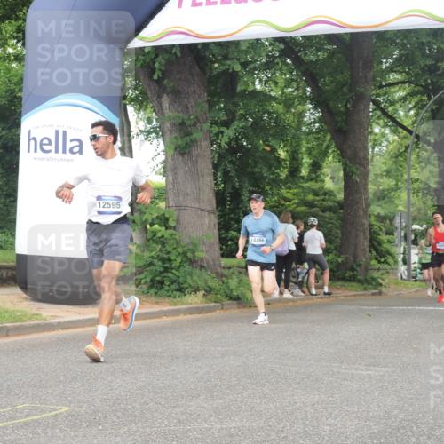 29.06.2025 - hella hamburg halbmarathon KatJ http://msf.ph/oto/8358931 29.06.2025 10:22:17 Zwischen KM18-KM19 7723 meine-sportfotos.de