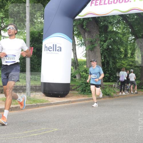 29.06.2025 - hella hamburg halbmarathon KatJ http://msf.ph/oto/8359089 29.06.2025 10:22:18 Zwischen KM18-KM19 7723 meine-sportfotos.de
