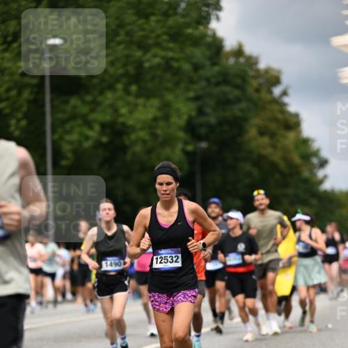 29.06.2025 - hella hamburg halbmarathon Dr. Thomas Lammeyer http://msf.ph/oto/8359252 29.06.2025 10:41:18 Kennedybrücke 56, 1022, 1118, 1253, 1276, 1488, 1490, 1597, 1948, 1952, 2072, 2199, 2552, 2811, 3165, 3230, 3398, 3428, 3714, 3873, 4733, 5224, 5560, 5786, 5789, 6804, 7202, 7235, 7707, 7773, 7823, 8257, 8258, 8315, 8936, 8937, 9054, 9055, 9918, 10024, 10112, 10762, 10798, 10862, 10931 meine-sportfotos.de