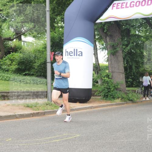 29.06.2025 - hella hamburg halbmarathon KatJ http://msf.ph/oto/8359313 29.06.2025 10:22:19 Zwischen KM18-KM19 7723 meine-sportfotos.de