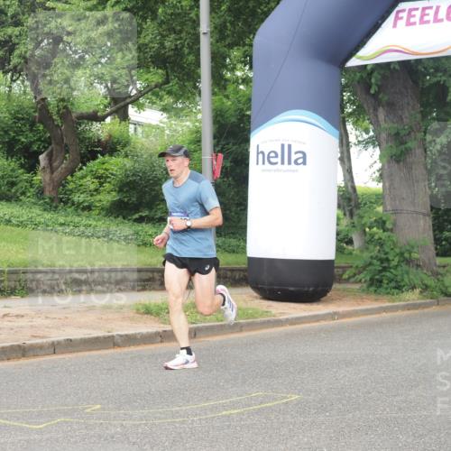 29.06.2025 - hella hamburg halbmarathon KatJ http://msf.ph/oto/8359372 29.06.2025 10:22:19 Zwischen KM18-KM19 7723 meine-sportfotos.de