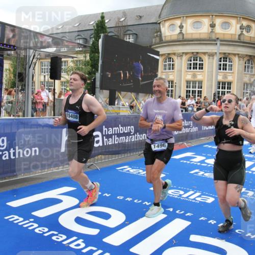 29.06.2025 - hella hamburg halbmarathon Michael Strokosch http://msf.ph/oto/8359564 29.06.2025 10:54:48 Ziel 1125, 1496, 2029, 2561, 3310, 4231, 6587, 7478, 8449, 9227, 10044, 12186, 12489, 13147, 14239, 15389, 15408, 15584, 17231, 17765, 19000 meine-sportfotos.de