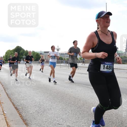29.06.2025 - hella hamburg halbmarathon Lena Gebhardt http://msf.ph/oto/8359589 29.06.2025 10:14:04 Lombardsbrücke 1987, 4962, 18236, 239, 1480, 1131, 1194, 1480, 1890, 2359, 2721, 2904, 2987, 3939, 4001, 4032, 4795, 4962, 5232, 5631, 5719, 6026, 6089, 6287, 6710, 6717, 7209, 7442, 7462, 7913, 7991, 8001, 8057, 8409, 8673, 8892, 9128, 9631, 9845, 9886, 10442, 10443, 10977, 11441, 11987, 12313, 12797, 12928, 12929, 12938, 13285, 13788, 14488, 15085, 15482, 15721, 15722, 15840, 16491, 17439, 17472, 17985, 18041, 18236, 18239 meine-sportfotos.de