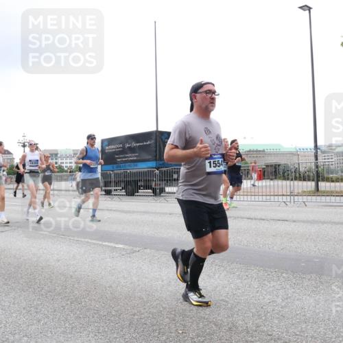 29.06.2025 - hella hamburg halbmarathon Lena Gebhardt http://msf.ph/oto/8359716 29.06.2025 10:48:13 Lombardsbrücke 18262, 2480, 18352, 3377, 0048, 530, 000, 066, 1554, 1157, 1174, 1175, 1246, 1392, 1618, 1639, 1645, 1701, 1926, 2037, 2163, 2195, 2197, 2418, 2475, 2491, 2545, 2627, 2650, 2756, 2909, 2958, 3049, 3224, 3320, 3468, 3504, 3661, 3679, 3933, 4327, 4588, 4856, 5585, 5781, 5886, 5952, 6143, 7240, 7393, 7394, 7427, 7532, 7916, 8077, 8310, 8461, 8521, 8774, 8948, 9356, 9696, 9697, 9775, 9921, 10145, 10658, 10777, 10794, 11548, 11742, 11781, 11909 meine-sportfotos.de