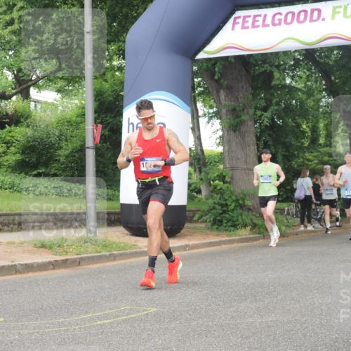 29.06.2025 - hella hamburg halbmarathon KatJ http://msf.ph/oto/8359785 29.06.2025 10:22:22 Zwischen KM18-KM19  meine-sportfotos.de