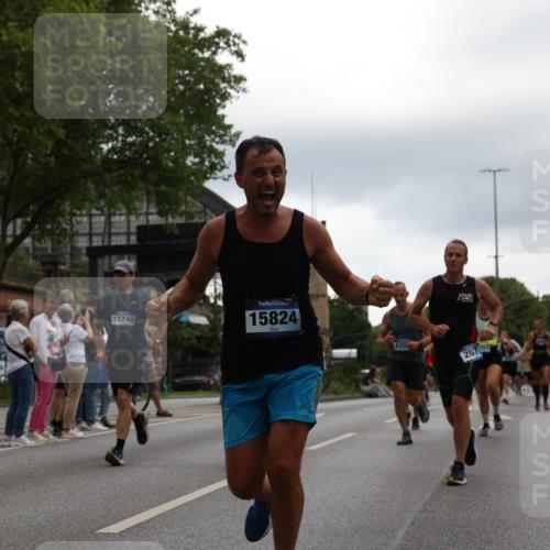 29.06.2025 - hella hamburg halbmarathon Yannick Fuchs http://msf.ph/oto/8359823 29.06.2025 10:53:10 20KM 1285, 1642, 2006, 2348, 2584, 2677, 2957, 2978, 3181, 3279, 3983, 4088, 4592, 5347, 5633, 5885, 6087, 6202, 6208, 6220, 6438, 6636, 6997, 7031, 7223, 7476, 8290, 8929, 9655, 10036, 10759, 10896, 10943, 11935, 11938, 12206, 12261, 12564, 12633, 12862, 13407, 13583, 13761, 14375, 14567, 14631, 14732, 14902, 14965, 15232, 15240, 15263, 15284, 15824, 16160, 16341, 16563, 16910, 16980, 17017, 17346, 17503, 17630, 18153, 18266, 18327, 18467, 18716, 19015, 19160 meine-sportfotos.de