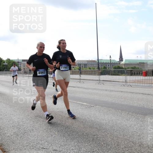 29.06.2025 - hella hamburg halbmarathon Lena Gebhardt http://msf.ph/oto/8359938 29.06.2025 10:14:06 Lombardsbrücke 137, 4962, 11987, 1131, 1194, 1480, 1890, 2359, 2721, 2904, 2987, 3939, 4001, 4032, 4962, 5232, 5631, 5719, 6026, 6089, 6287, 6710, 7209, 7442, 7462, 7840, 7913, 7991, 8001, 8057, 8409, 8673, 8892, 9631, 9845, 9886, 10442, 10443, 10977, 11441, 11987, 12313, 12797, 12928, 12929, 12938, 13237, 13285, 13788, 14488, 15085, 15482, 15721, 15722, 15840, 16126, 16491, 17439, 17472, 17985, 18041, 18236, 18239 meine-sportfotos.de
