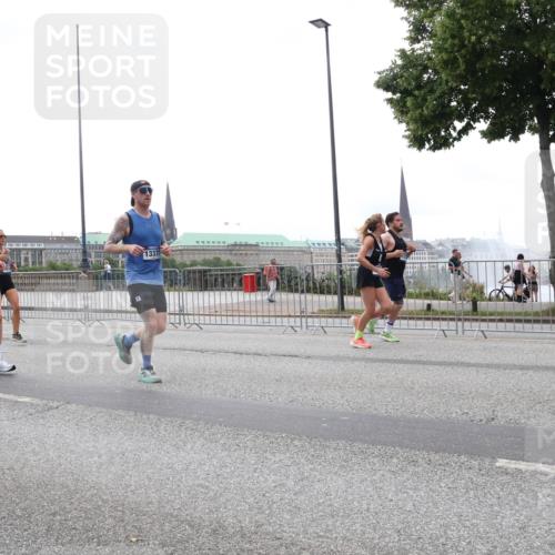 29.06.2025 - hella hamburg halbmarathon Lena Gebhardt http://msf.ph/oto/8359942 29.06.2025 10:48:14 Lombardsbrücke 18262, 1337, 1157, 1174, 1175, 1246, 1392, 1618, 1639, 1645, 1701, 1926, 2037, 2163, 2195, 2197, 2418, 2475, 2491, 2545, 2627, 2650, 2756, 2909, 2958, 3049, 3224, 3320, 3468, 3504, 3661, 3679, 3933, 4327, 4588, 4856, 5585, 5781, 5886, 5952, 6143, 7240, 7393, 7394, 7427, 7532, 7916, 8077, 8310, 8461, 8521, 8774, 8948, 9356, 9696, 9697, 9775, 9921, 10059, 10145, 10658, 10777, 10794, 11548, 11742, 11781, 11909, 15715 meine-sportfotos.de