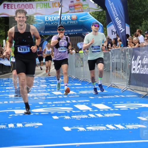 29.06.2025 - hella hamburg halbmarathon Strokosch-Dieckow http://msf.ph/oto/8360125 29.06.2025 10:29:35 Ziel 2021, 2180, 6781, 7186, 8784, 9137, 10790, 16818, 17197, 18422, 18699, 19204 meine-sportfotos.de