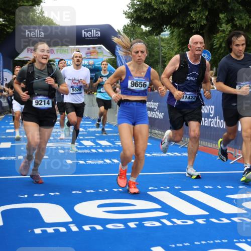 29.06.2025 - hella hamburg halbmarathon Strokosch-Dieckow http://msf.ph/oto/8360134 29.06.2025 10:51:25 Ziel 1335, 2364, 2411, 2636, 2718, 2946, 4814, 5820, 6776, 7943, 8989, 9214, 9656, 10691, 11124, 11422, 13047, 13403, 13792, 14865, 14994, 15871, 15950, 16357, 17131, 18489 meine-sportfotos.de