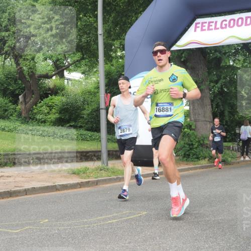 29.06.2025 - hella hamburg halbmarathon KatJ http://msf.ph/oto/8360317 29.06.2025 10:22:25 Zwischen KM18-KM19 2879 meine-sportfotos.de