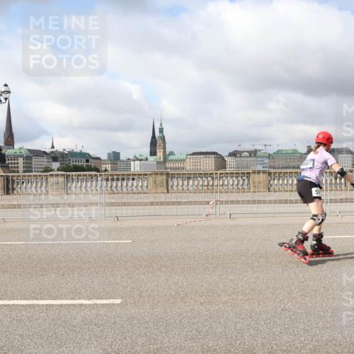 29.06.2025 - hella hamburg halbmarathon Lena Gebhardt http://msf.ph/oto/8360365 29.06.2025 09:09:49 Lombardsbrücke 53 meine-sportfotos.de
