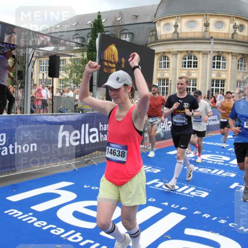 29.06.2025 - hella hamburg halbmarathon Michael Strokosch http://msf.ph/oto/8360517 29.06.2025 10:55:02 Ziel 1327, 2884, 3652, 4249, 4616, 4938, 5020, 6433, 6994, 8514, 8698, 10266, 13988, 14638, 14750, 14845, 15126, 15156, 15879, 16047, 16623, 16868, 18181, 18325 meine-sportfotos.de