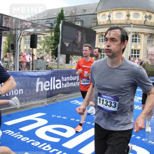 29.06.2025 - hella hamburg halbmarathon Michael Strokosch http://msf.ph/oto/8360837 29.06.2025 10:55:11 Ziel 1549, 1628, 2119, 2448, 2884, 3041, 3791, 3945, 4903, 6355, 8691, 9060, 9361, 9380, 10191, 10192, 11333, 11747, 11976, 12248, 12961, 13297, 14750, 14834, 14948, 16108, 16630, 17803, 17842, 18031, 18966 meine-sportfotos.de