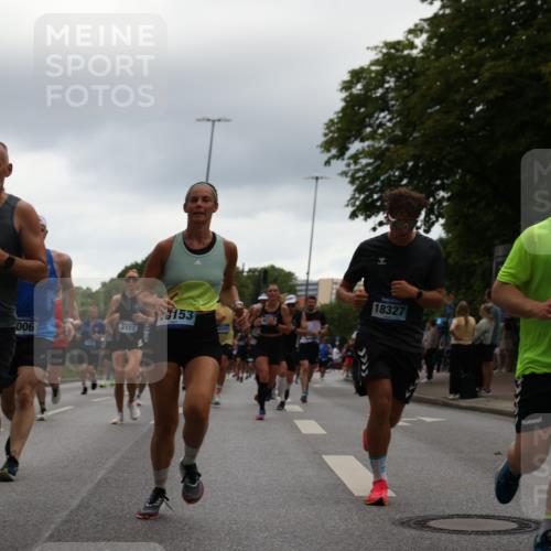 29.06.2025 - hella hamburg halbmarathon Yannick Fuchs http://msf.ph/oto/8360852 29.06.2025 10:53:12 20KM 1285, 2006, 2348, 2584, 2677, 2957, 2978, 3114, 3181, 3279, 3425, 3983, 4088, 4592, 5347, 5633, 5885, 6087, 6202, 6208, 6220, 6438, 6636, 6997, 7031, 7223, 7287, 7476, 8290, 9655, 10036, 10759, 10896, 10943, 11935, 11938, 12206, 12261, 12564, 12633, 12736, 12862, 13583, 13761, 14375, 14567, 14732, 14902, 14965, 15232, 15240, 15284, 15824, 16160, 16341, 16563, 16910, 16980, 17017, 17346, 17503, 17630, 18153, 18266, 18327, 18467, 18716, 19015, 19160 meine-sportfotos.de