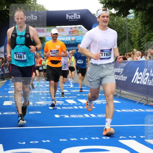 29.06.2025 - hella hamburg halbmarathon Strokosch-Dieckow http://msf.ph/oto/8360948 29.06.2025 10:51:14 Ziel 1366, 1461, 1817, 2364, 2636, 2718, 4404, 4814, 4967, 5600, 6027, 6657, 6776, 8316, 8930, 8989, 9476, 10480, 10667, 10868, 11124, 11512, 11625, 11733, 12016, 13047, 13073, 14865, 14994, 15480, 17530, 17823, 18019, 18489 meine-sportfotos.de