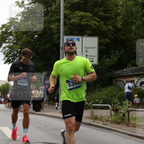 29.06.2025 - hella hamburg halbmarathon Yannick Fuchs http://msf.ph/oto/8360957 29.06.2025 10:53:12 20KM 1285, 2006, 2348, 2584, 2677, 2957, 2978, 3114, 3181, 3279, 3425, 3983, 4088, 4592, 5347, 5633, 5885, 6087, 6202, 6208, 6220, 6438, 6636, 6997, 7031, 7223, 7287, 7476, 8290, 9655, 10036, 10759, 10896, 10943, 11935, 11938, 12206, 12261, 12564, 12633, 12736, 12862, 13583, 13761, 14375, 14567, 14732, 14902, 14965, 15232, 15240, 15284, 15824, 16160, 16341, 16563, 16910, 16980, 17017, 17346, 17503, 17630, 18153, 18266, 18327, 18467, 18716, 19015, 19160 meine-sportfotos.de