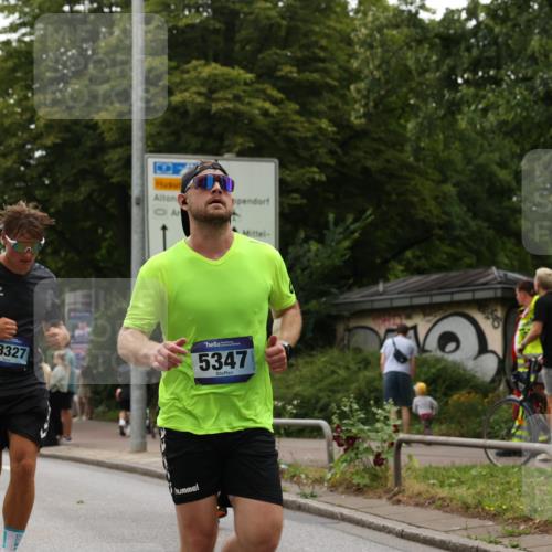 29.06.2025 - hella hamburg halbmarathon Yannick Fuchs http://msf.ph/oto/8361048 29.06.2025 10:53:12 20KM 1285, 2006, 2348, 2584, 2677, 2957, 2978, 3114, 3181, 3279, 3425, 3983, 4088, 4592, 5347, 5633, 5885, 6087, 6202, 6208, 6220, 6438, 6636, 6997, 7031, 7223, 7287, 7476, 8290, 9655, 10036, 10759, 10896, 10943, 11935, 11938, 12206, 12261, 12564, 12633, 12736, 12862, 13583, 13761, 14375, 14567, 14732, 14902, 14965, 15232, 15240, 15284, 15824, 16160, 16341, 16563, 16910, 16980, 17017, 17346, 17503, 17630, 18153, 18266, 18327, 18467, 18716, 19015, 19160 meine-sportfotos.de