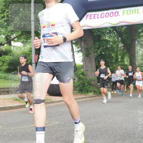 29.06.2025 - hella hamburg halbmarathon KatJ http://msf.ph/oto/8361069 29.06.2025 10:22:28 Zwischen KM18-KM19 2879 meine-sportfotos.de