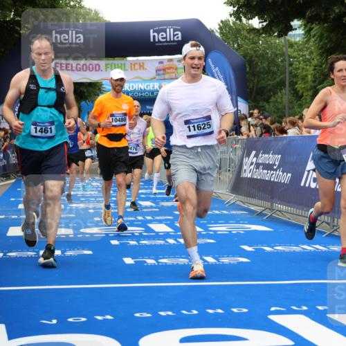 29.06.2025 - hella hamburg halbmarathon Strokosch-Dieckow http://msf.ph/oto/8361087 29.06.2025 10:51:14 Ziel 1366, 1461, 1817, 2364, 2636, 2718, 4404, 4814, 4967, 5600, 6027, 6657, 6776, 8316, 8930, 8989, 9476, 10480, 10667, 10868, 11124, 11512, 11625, 11733, 12016, 13047, 13073, 14865, 14994, 15480, 17530, 17823, 18019, 18489 meine-sportfotos.de
