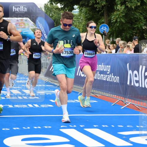 29.06.2025 - hella hamburg halbmarathon Strokosch-Dieckow http://msf.ph/oto/8361226 29.06.2025 10:51:11 Ziel 1366, 1461, 1817, 2636, 2718, 4077, 4404, 4814, 4816, 4967, 5600, 6027, 6657, 8261, 8316, 8508, 8930, 9476, 10480, 10508, 10667, 10868, 11512, 11625, 11733, 12016, 13073, 15480, 17384, 17530, 17823, 18019 meine-sportfotos.de