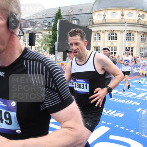 29.06.2025 - hella hamburg halbmarathon Michael Strokosch http://msf.ph/oto/8361243 29.06.2025 10:55:18 Ziel 1549, 1628, 2119, 4903, 5643, 6723, 6891, 8973, 9361, 10188, 10263, 10582, 11184, 11747, 12248, 13470, 14834, 15854, 16108, 16521, 18031, 18380, 18531, 18966 meine-sportfotos.de