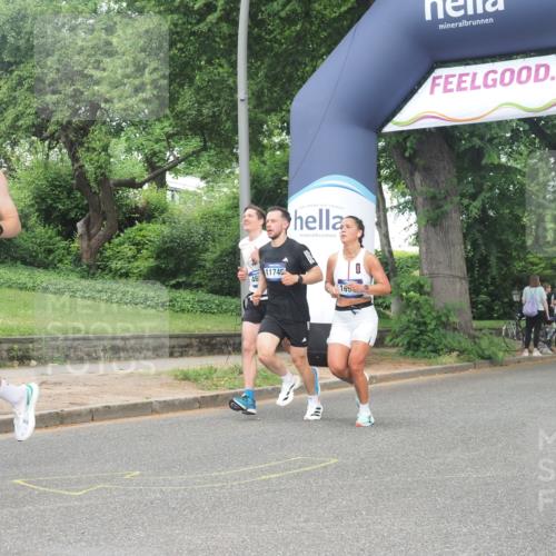 29.06.2025 - hella hamburg halbmarathon KatJ http://msf.ph/oto/8361381 29.06.2025 10:22:30 Zwischen KM18-KM19 2879, 4602 meine-sportfotos.de