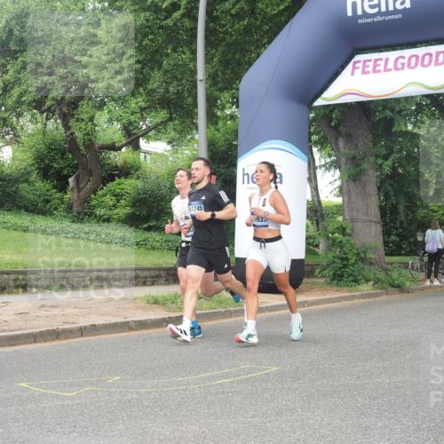 29.06.2025 - hella hamburg halbmarathon KatJ http://msf.ph/oto/8361423 29.06.2025 10:22:30 Zwischen KM18-KM19 2879, 4602 meine-sportfotos.de