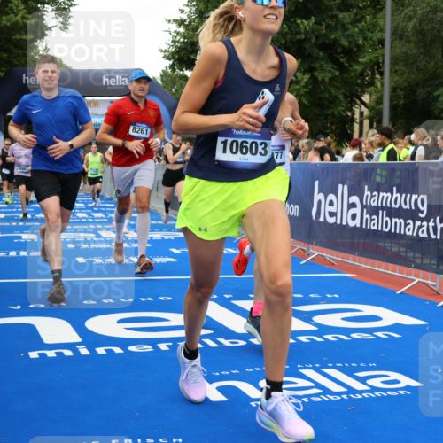 29.06.2025 - hella hamburg halbmarathon Strokosch-Dieckow http://msf.ph/oto/8361752 29.06.2025 10:51:05 Ziel 1366, 1630, 4077, 4404, 4816, 4967, 5600, 6027, 8117, 8261, 8508, 8704, 10508, 10603, 10868, 11733, 12778, 13008, 13073, 14125, 15480, 17221, 17384, 17530, 17823, 18066, 18350 meine-sportfotos.de