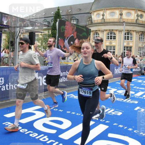 29.06.2025 - hella hamburg halbmarathon Michael Strokosch http://msf.ph/oto/8362210 29.06.2025 10:55:41 Ziel 1120, 1143, 1834, 2955, 2982, 3037, 4897, 8255, 8573, 8618, 10212, 11039, 11554, 11568, 12196, 12515, 12544, 14909, 15896, 16110, 17615, 18064 meine-sportfotos.de