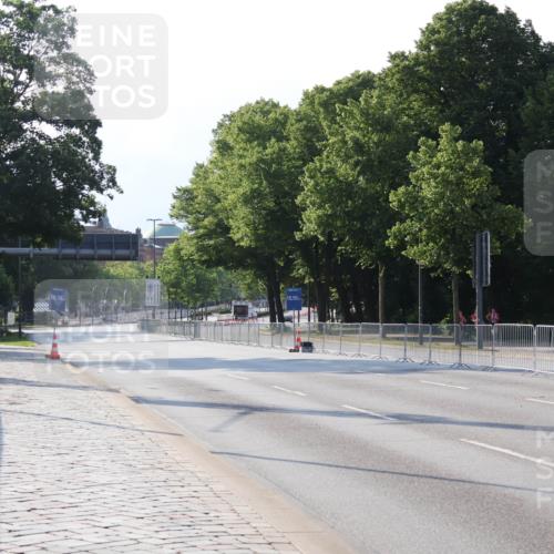 29.06.2025 - hella hamburg halbmarathon Lena Gebhardt http://msf.ph/oto/8362224 29.06.2025 08:22:14 Lombardsbrücke 287, 4, 04, 10, 55, 10, 55 meine-sportfotos.de