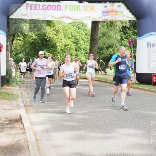 29.06.2025 - hella hamburg halbmarathon MichiJ http://msf.ph/oto/8362404 29.06.2025 10:43:18 Zwischen KM18-KM19 3042, 4868, 6591, 6720, 8255, 8330, 8393, 9622, 10084, 16470 meine-sportfotos.de