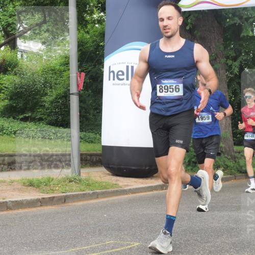 29.06.2025 - hella hamburg halbmarathon KatJ http://msf.ph/oto/8362466 29.06.2025 10:22:39 Zwischen KM18-KM19 1910, 1959, 2836 meine-sportfotos.de