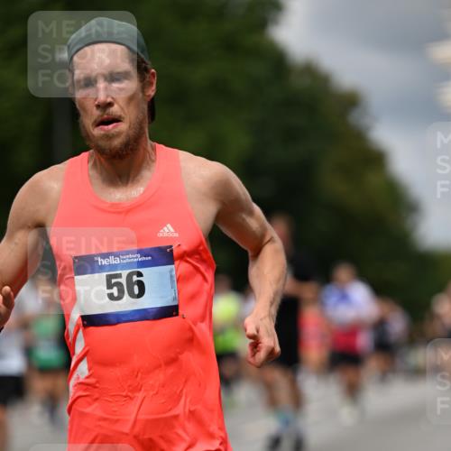 29.06.2025 - hella hamburg halbmarathon Dr. Thomas Lammeyer http://msf.ph/oto/8362500 29.06.2025 10:41:30 Kennedybrücke 56, 1022, 1118, 1253, 1276, 1339, 1488, 1490, 1597, 1819, 1952, 2104, 2199, 2272, 2480, 2552, 3165, 3230, 3714, 3873, 4347, 4442, 4618, 4733, 5146, 5224, 5560, 5640, 5940, 6243, 6584, 6804, 6821, 7085, 7202, 7235, 7544, 7707, 7823, 8315, 8758, 9054, 9055, 10024, 10112, 10476, 10762, 10798, 10919, 10931 meine-sportfotos.de
